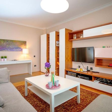 Green Apartment - Top Location, Near City Center! Sófia Exterior foto