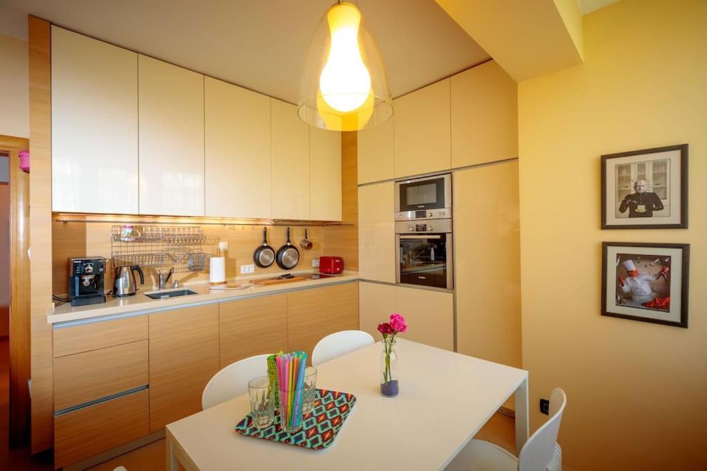 Green Apartment - Top Location, Near City Center! Sófia Exterior foto