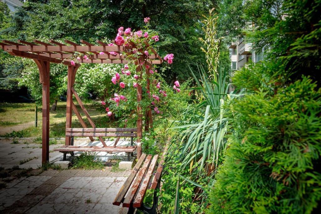 Green Apartment - Top Location, Near City Center! Sófia Exterior foto